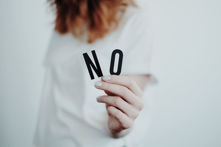 no contact manipulative